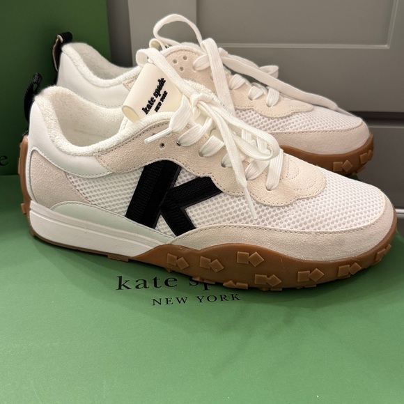 K as in Kate Runner true white mesh shoes in size 8.5 - Picture 10 of 14